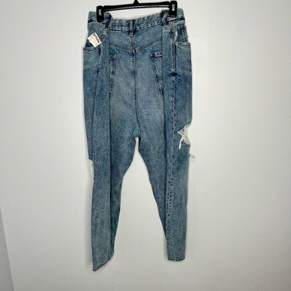 American Eagle curvy mom jeans size 24 - Picture 3 of 6